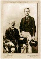 П. И. Чайковский и его племянник В. Л. Давыдов. Июнь 1892, Париж, фото ван Боша - кликните по картинке!